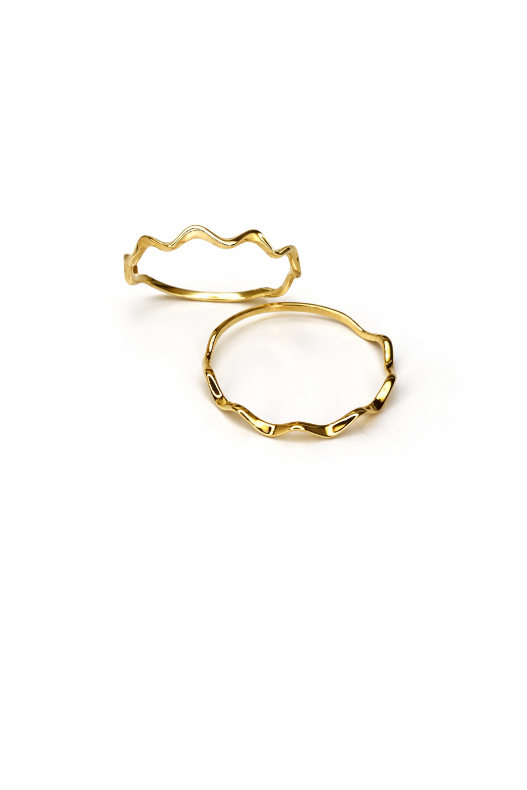 The Naa’m Morre 14K Solid Gold Wave Ring - Image 4